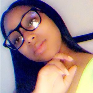 Meet your Posher, Erica